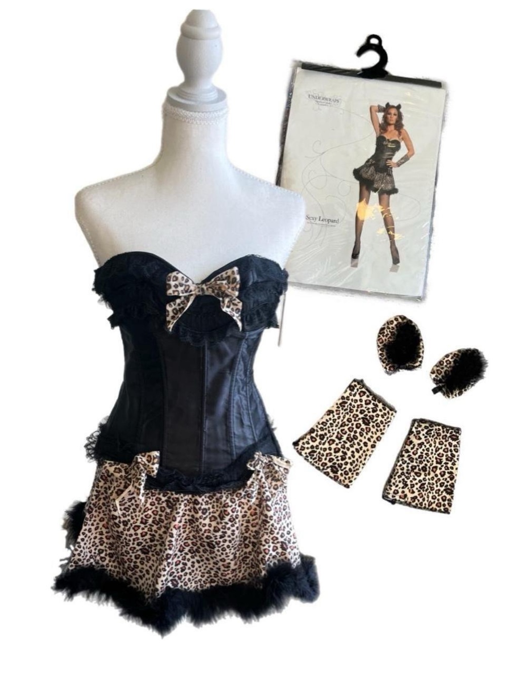 2000s y2k costume set leopard cheetah sexy kitty cat corset skirt ears vintage
